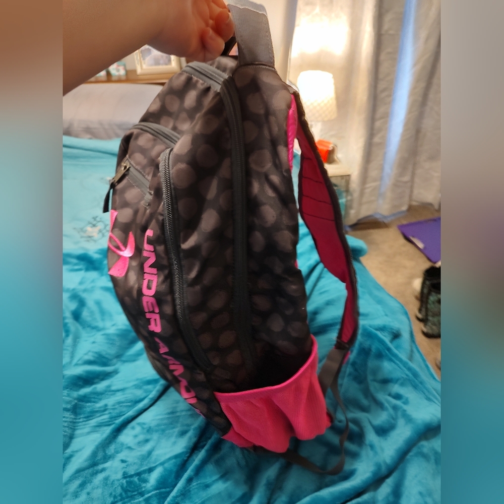 Backpack - Picture 2 of 4